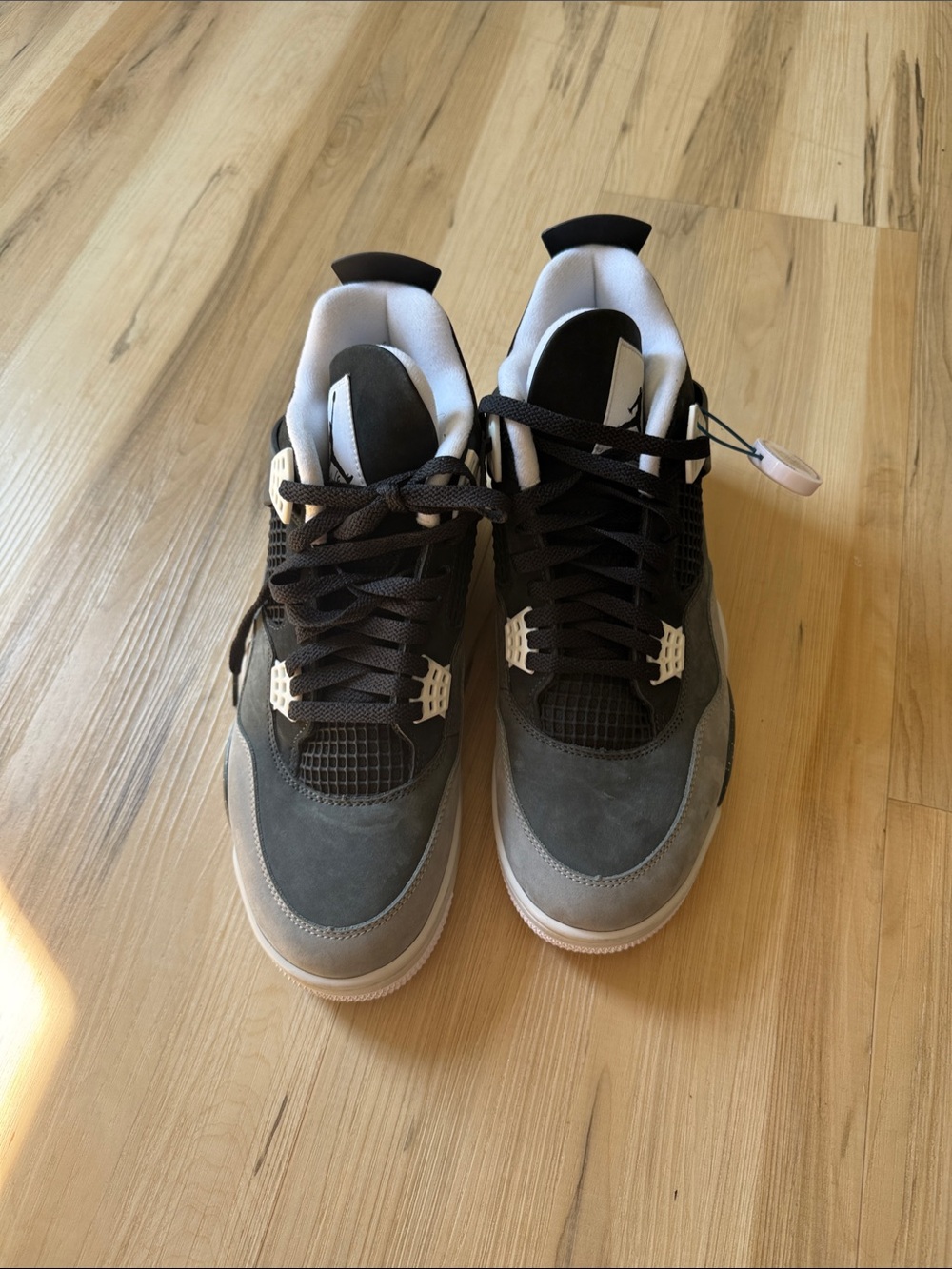 Jordan Men's Black and Gray Retro Sneaker